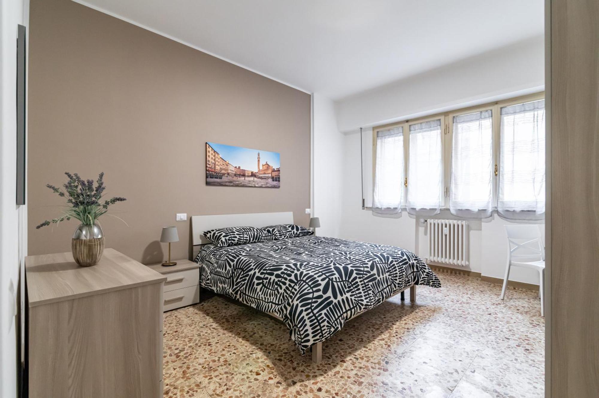 Apartment Roomy Close To Center!